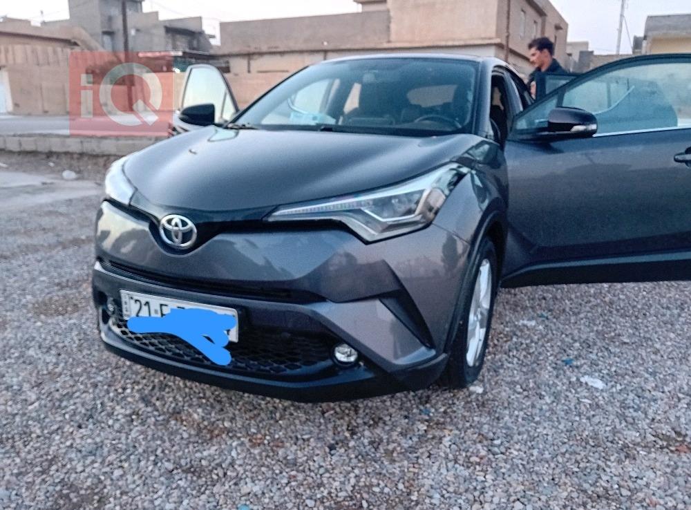 تويوتا سي اتش ار